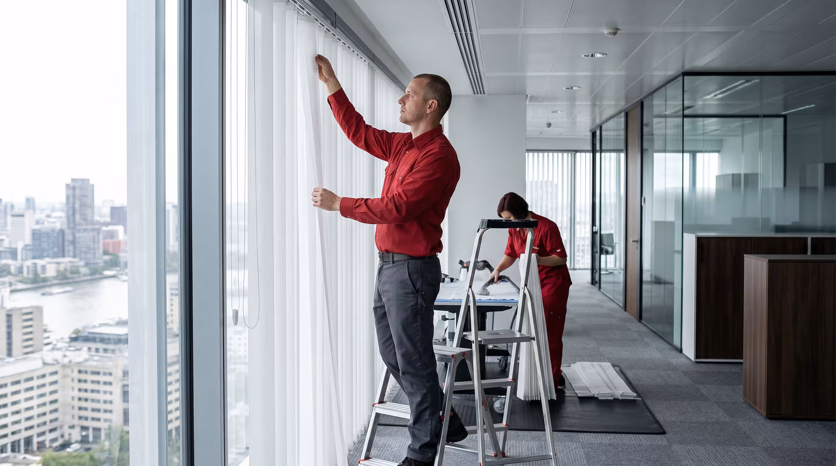 Cleaning slats that absorbed room odors and smoke residue